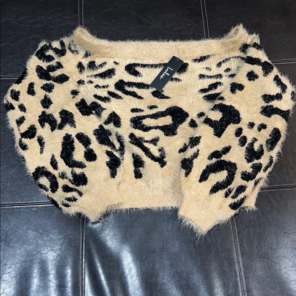 Lulus Off-The-Shoulder Leopard Sweater - Picture 5 of 9